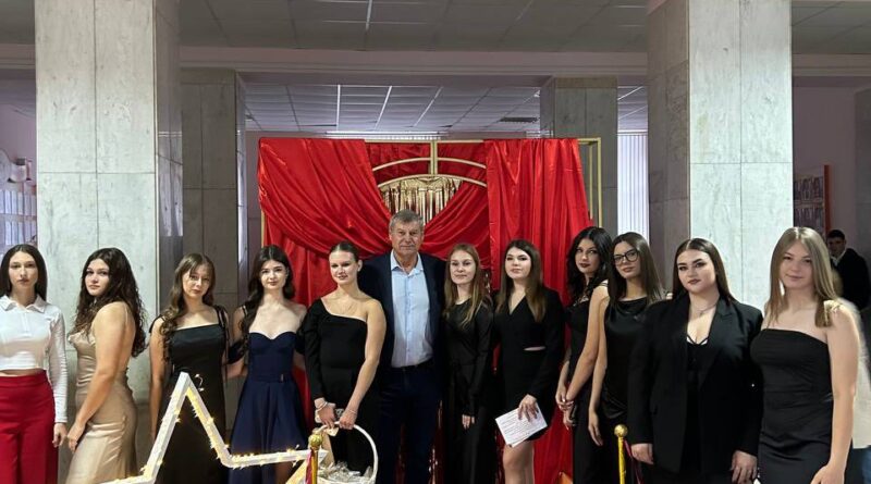 Stele călăuzitoare în universul Educației